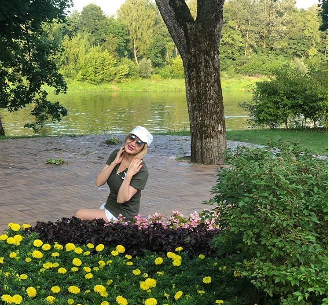 Məleykə Litvada belə dincəlir -  FOTOLAR